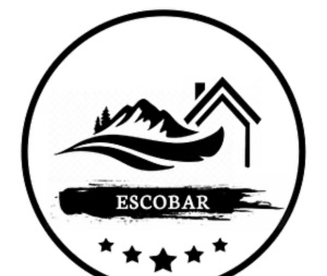 Escobars Backpackers Hostel リガ エクステリア 写真