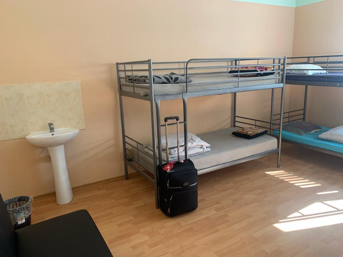 Escobars Backpackers Hostel リガ エクステリア 写真